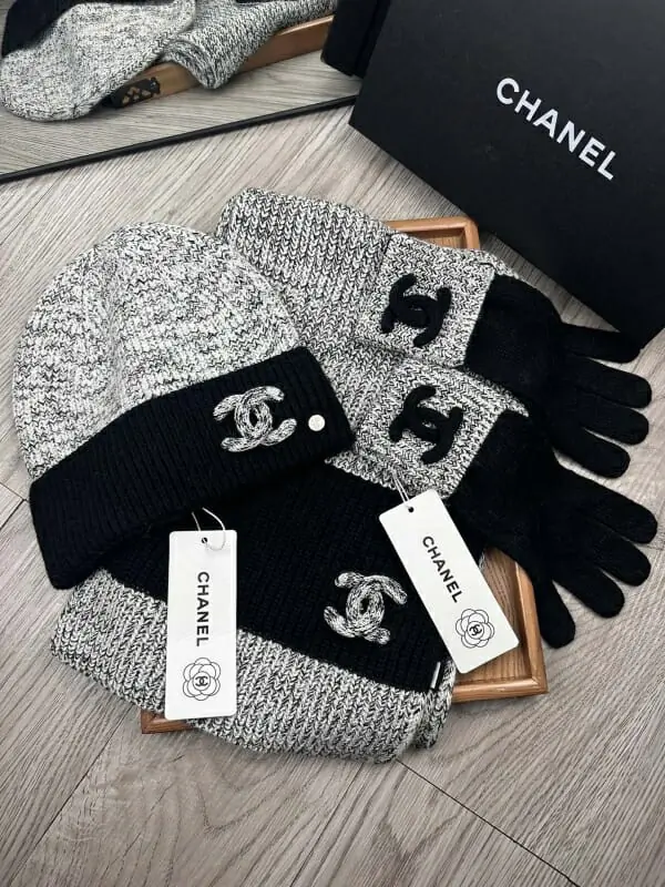 chanel hat and echapres and glove set s_126a1051